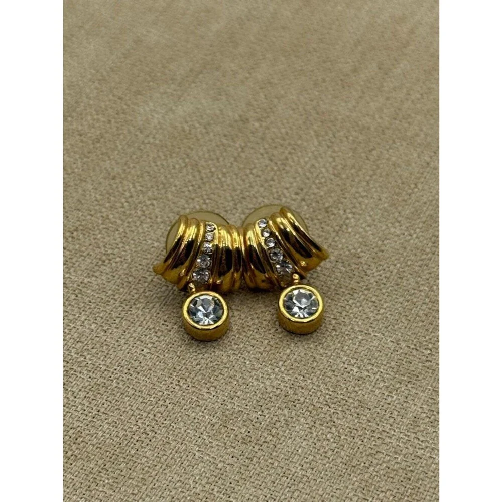 vintage 1950s gold tone earrings